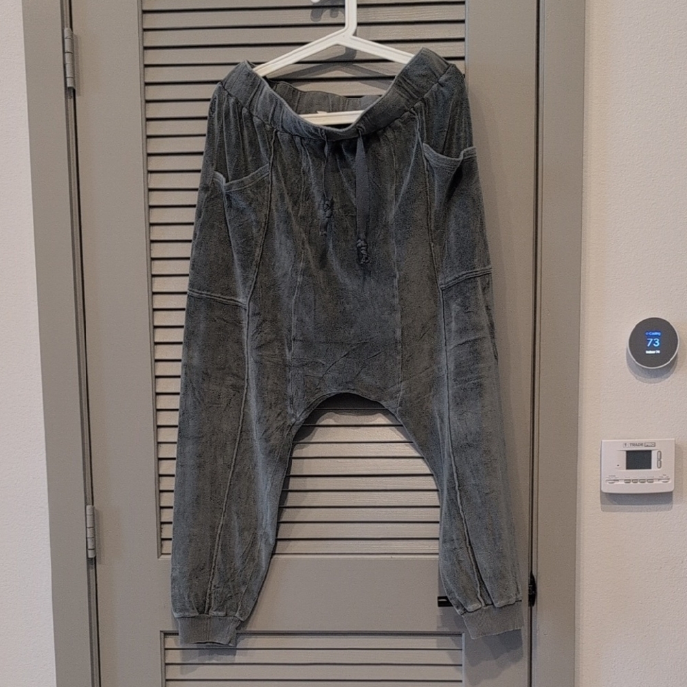 Free People Women's Washed Grey Velour Drop-Crotch Joggers
